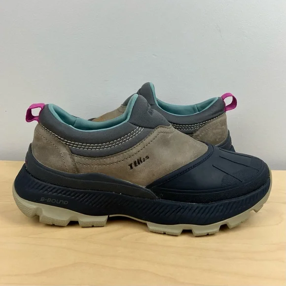 L.L. Bean Women’s Size 8.5 M Storm Chaser 6 Waterproof Slip On Shoes Iron Navy - Picture 2 of 12